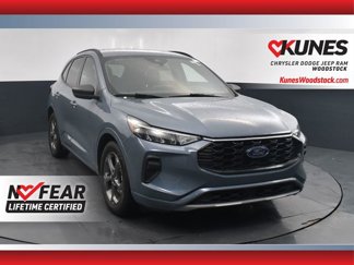 Used 2023 Ford Escape ST-Line image 1