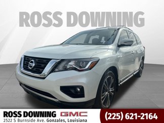 Used 2018 Nissan Pathfinder Platinum image 1