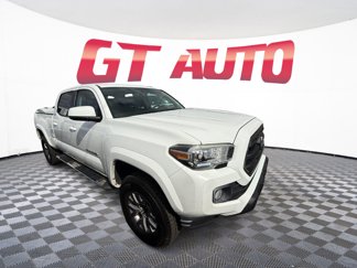 Used 2017 Toyota Tacoma SR5 image 1