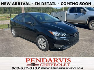 Used 2023 Nissan Versa S image 1
