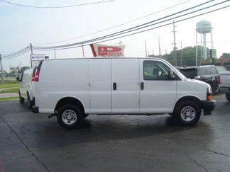 Used 2019 Chevrolet Express 2500 image 1