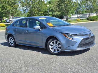 Used 2021 Toyota Corolla LE image 1