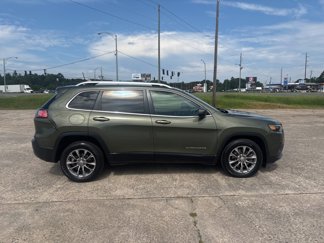 Used 2020 Jeep Cherokee Latitude Plus image 1
