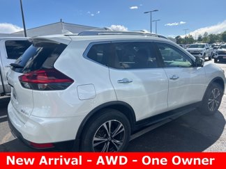 Used 2020 Nissan Rogue SV w/ Premium Package image 1