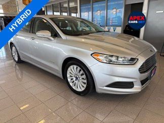 Used 2016 Ford Fusion SE image 1