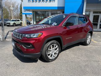 Used 2022 Jeep Compass Latitude image 1