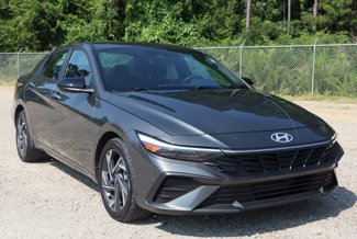 Certified 2025 Hyundai Elantra Sport image 1