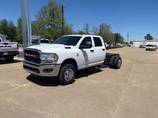 New 2024 RAM 3500 Tradesman w/ Chrome Appearance Group image 1