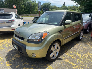 Used 2010 Kia Soul ! image 1
