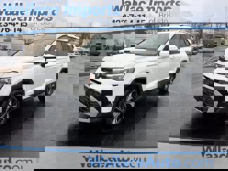 New 2025 Volkswagen Taos SE image 1