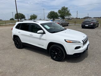 Used 2018 Jeep Cherokee Latitude image 1