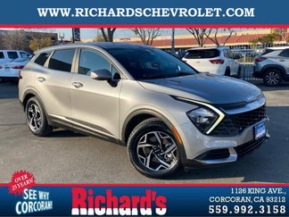 Used 2023 Kia Sportage LX image 1