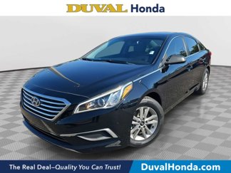 Used 2017 Hyundai Sonata SE image 1