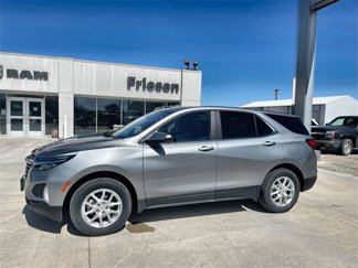 Used 2024 Chevrolet Equinox LT image 1