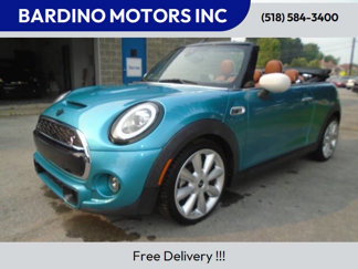Used 2021 MINI Cooper S image 1