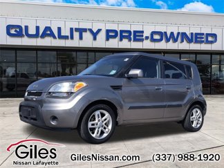 Used 2010 Kia Soul + image 1