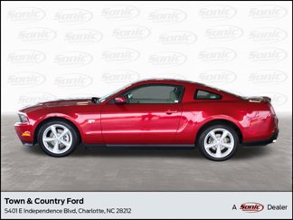 Used 2010 Ford Mustang GT image 1