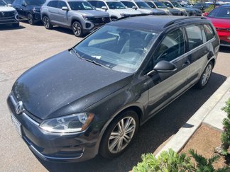 Used 2015 Volkswagen Golf TDI SE image 1