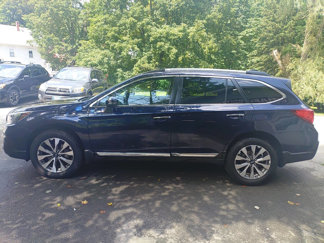 Used 2018 Subaru Outback 2.5i Touring image 1
