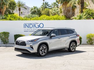 Used 2024 Toyota Highlander LE image 1
