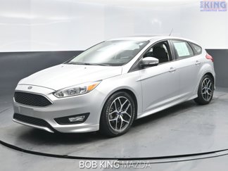 Used 2016 Ford Focus SE w/ SE Sport Package image 1