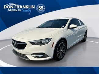 Used 2018 Buick Regal Essence image 1