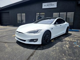 Used 2016 Tesla Model S 90D image 1