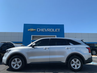 Used 2022 Kia Sorento LX image 1