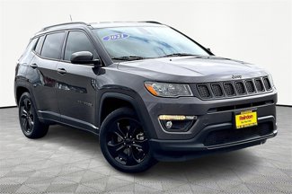Used 2021 Jeep Compass Latitude image 1