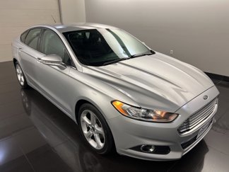Certified 2016 Ford Fusion SE image 1