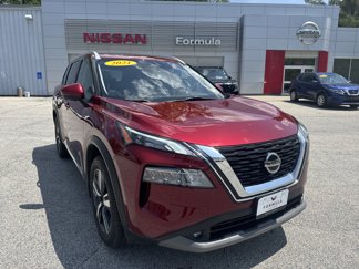 Used 2021 Nissan Rogue SL image 1