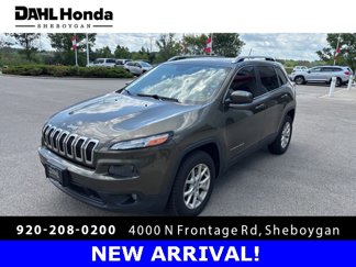 Used 2015 Jeep Cherokee Latitude w/ Cold Weather Group image 1