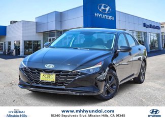 Used 2021 Hyundai Elantra SEL image 1