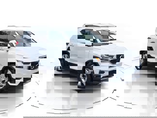 Certified 2021 Volvo XC40 T4 Momentum 360° Tour