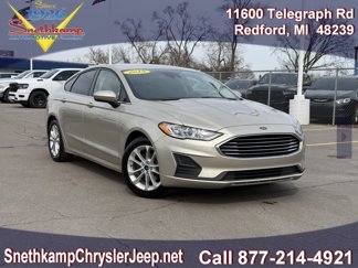 Used 2019 Ford Fusion SE image 1