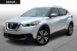 Used 2020 Nissan Kicks SV image 1