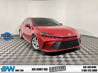 Used 2025 Toyota Camry LE image 1