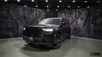 Used 2023 Jeep Grand Cherokee L Laredo image 1