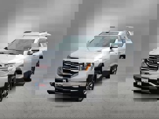 Used 2017 GMC Acadia SLT image 1