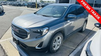 Used 2018 GMC Terrain SLE image 1