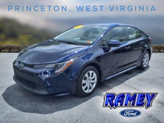 Used 2021 Toyota Corolla LE image 1