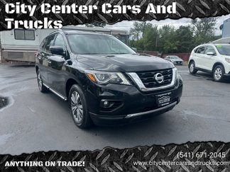 Used 2020 Nissan Pathfinder SL image 1