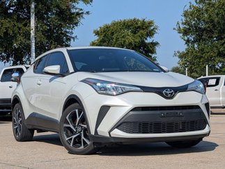 Used 2021 Toyota C-HR XLE image 1