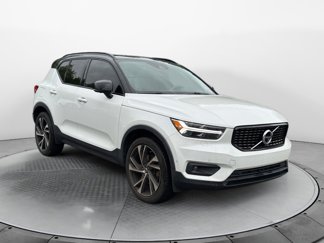 Used 2019 Volvo XC40 T5 R-Design image 1
