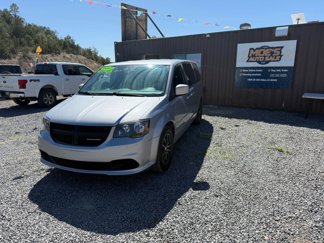 Used 2017 Dodge Grand Caravan SE image 1