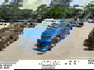 Used 2020 Toyota Camry LE image 1