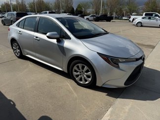 Used 2022 Toyota Corolla LE image 1