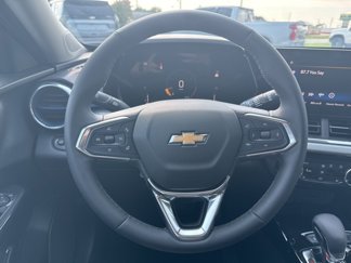 New 2025 Chevrolet Trax LT video 3