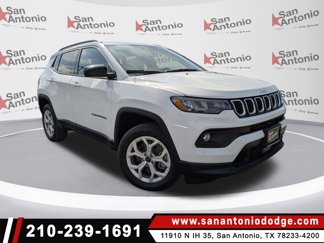 New 2025 Jeep Compass Latitude image 1