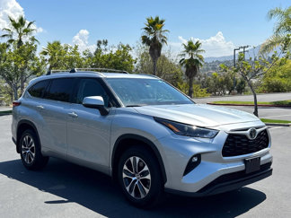 Used 2024 Toyota Highlander XLE image 1